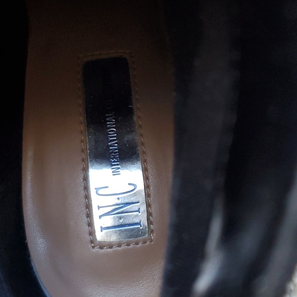 NC Floriann Block-Heel Ankle Suede Booties in Black Size 7.5 - Picture 6 of 8